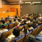 La charla tuvo lugar ayer por la tarde en la sala Paulo Freire.