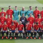 Los jugadores de la selección española posaron ayer con la camiseta de la polémica.
