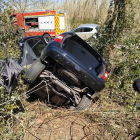 El vehicle va quedar en aquest estat després de l’accident registrat ahir a Almenar.