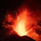 El volcà presenta estabilitat, però manté força després de quaranta dies