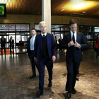 El ultraderechista xenófobo, Geert Wilders, y el primer ministro de los Países Bajos, Mark Rutte.