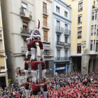 Diada castellera de la festa major de Lleida, a la plaça Paeria.