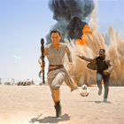 Una escena de ‘El despertar de la fuerza’, el Episodio VII de la saga ‘Star Wars’ estrenado en 2015.
