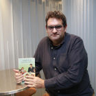 El escritor Jordi Puntí, ayer en las instalaciones del Grup SEGRE.