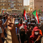 Imagen de las protestas llevadas ayer en Jartum contra el golpe de Estado en Sudán.