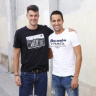 Joel Donés i Borja Álvarez estan de vacances a Lleida una vegada acabada la Lliga a Hong Kong.