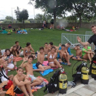 Imatge dels participants en l’activitat de submarinisme a les piscines de Pardinyes.