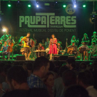 El concert d’Ethno Catalonia divendres al Paupaterres de Tàrrega, a la imatge esquerra, i un moment de l’actuació de Tronco a Maldaltura, a la foto dreta.