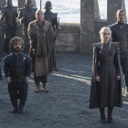 Daenerys Targaryen, junto a algunos de los aliados, entre ellos Tyrion Lannister.