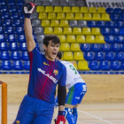 Pablo Álvarez celebra uno de los tres goles que marcó anoche ante el ICG Lleida.