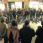 Imagen de archivo de una concentración en la plaza Paeria contra la homofobia.