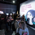 La exposición en el Palau Robert arranca con una referencia visual a la ‘revolución sonora femenina’ de la poesía de Maria Mercè Marçal.