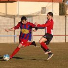 Acción en el encuentro disputado entre el Vilanova de la Barca y el Puigvertenc.