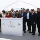 Jurado del Festival de Cine de Cannes, con Almodóvar en el centro.
