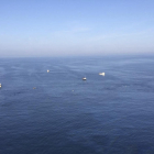 Imatge de les tasques de recerca dels pescadors desapareguts dilluns a Barcelona.