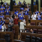 Polémica en el Congreso por una reivindicación con camisetas de Podemos por el agua pública.