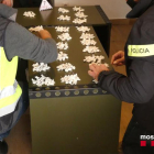 Imagen de los paquetes de los envoltorios de cocaína decomisados durante la operación