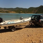 Los Rurales han inspeccionado embarcaciones en el pantano de Sant Antoni, en el Pallars Jussà. 