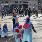 Una protesta contra el tancament de les escoles bressol Germans Grimm i Vailet.