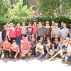 Padres, madres y miembros de la comunidad educativa de la Escola Bressol Municipal la Mitjana.