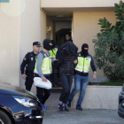 La Policía traslada a Madrid al presunto yihadista.