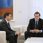 Rajoy i Rivera, reunits al Palau de la Moncloa, en una imatge d’arxiu.