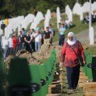 Les víctimes del genocidi de Srebrenica recorden els familiars morts en l’aniversari del 2012.