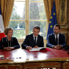 Macron firma la reforma laboral al Palau de l’Elisi.