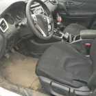 Imatge de l’interior d’un cotxe patrulla de Mossos.
