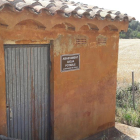 Una caseta de suministro de agua potable en el municipio de Senan.
