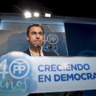 Maíllo pide al PSOE que defienda "con convicción" el 155 y resuelva el debate interno
