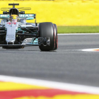 Lewis Hamilton, durante la sesión de entrenamientos del Gran Premio de Bélgica de Fórmula Uno.