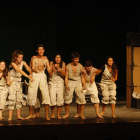 La compañía del Aula de Teatre La Inestable 21 ofreció en el Escorxador la última representación de ‘Q’.