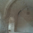 El interior restaurado de la ermita de Sant Miquel.