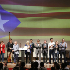Algunos de los protagonistas del acto central del PDeCAT en Lleida, con Artur Mas en el centro. 