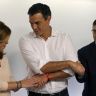 Susana Diaz, Pedro Sánchez y Patxi López, en campaña.