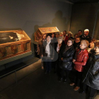 Les caixes sepulcrals de Sixena del Museu, amb la d'Isabel d'Urgell al fons.