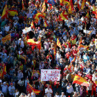 Multitudinaria manifestación en Barcelona contra declaración de independencia