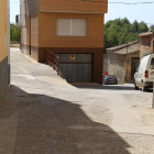 Imatge del carrer Fraga a Saidí, amb dos ramals.