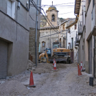 Biosca renova el carrer Camí Nou que creua tota la localitat