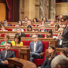 Aragonès e Illa, ayer durante el debate en el Parlament.