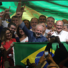 Lula celebró la victoria en Sao Paulo rodeado de sus simpatizantes tras ganar la segunda ronda de las elecciones presidenciales.