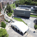 Vista del CUAP de Prat de la Riba junto a la comisaría de la Urbana. 