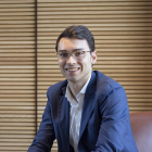 París se graduó en Derecho por la Universidad de Lleida el 2017.