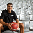 Diogo Brito, ahir al Barris Nord durant la seua presentació com a nou jugador del Força Lleida.