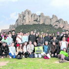 Medio centenar de jóvenes participan en una ruta a Montserrat