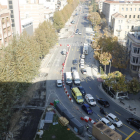 Menys calçada a la rambla d’Aragó - La remodelació, finançada amb fons europeus, reduirà l’amplada de la calçada, que farà que tots els aparcaments passin a ser en línia. Tindrà la vorera de baixada molt més ampla, dos carrils en aque ...