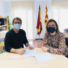 La firma del conveni entre la comarca i l’IAM.