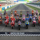 Els pilots de MotoGP es van fer ahir la foto oficial prèvia a l’inici del Campionat del Món.