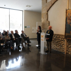 El mecenas barcelonés Joan-Artur Roura presentó ayer en el Museu de Lleida la tabla gótica del s. XV.